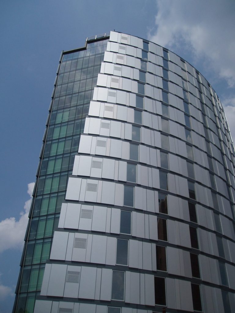 Drexel University Millennium Residence Hall, Kawneer Education Multifamily Project 2500 PG Wall® Curtain Wall System