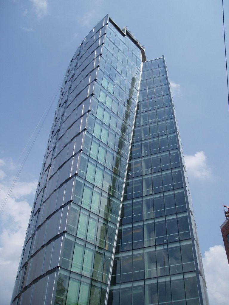 Drexel University Millennium Residence Hall, Kawneer Education Multifamily Project 2500 PG Wall® Curtain Wall System