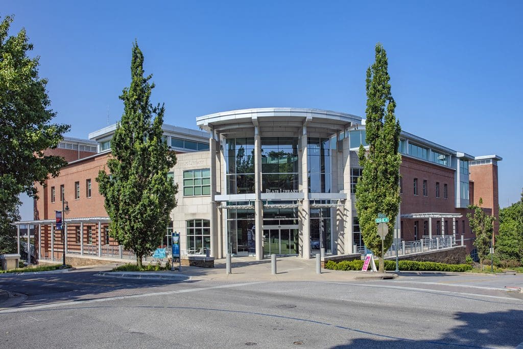 Fayetteville Public Library, Fayetteville, Arkansas, Kawneer Company, Inc.